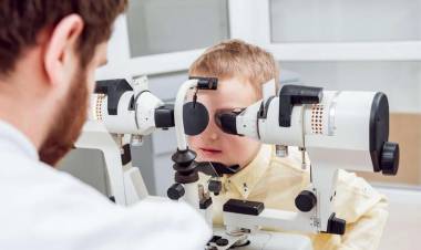 La miopía es una enfermedad y no se resuelve solo con anteojos