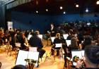 La Banda Sinfónica de Plaza Huincul le dio una noche de película al Centro Cultural Gregorio Álvarez 