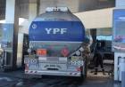 Cargar nafta en Neuquén o La Matanza: de cuánto es la diferencia de precios que citó el presidente de YPF