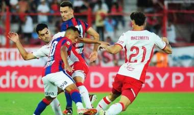 Huracán y San Lorenzo empataron sin goles en un pobre clásico