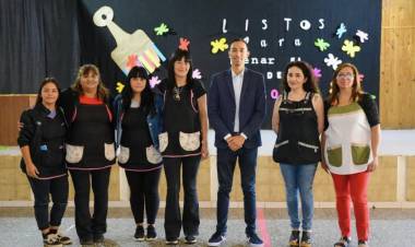 El presidente del Concejo Deliberante Jesús San Martín visitó la escuela 143 