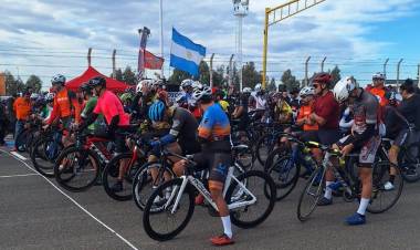 Primera fecha Torne de Ciclismo "Homenaje a Juan Carlos LEVI