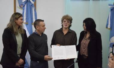 El Concejo declaró de  Interés Cultural la Revista digital Acuarela