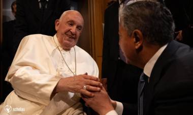 Figueroa participó de un encuentro internacional junto al Papa Francisco