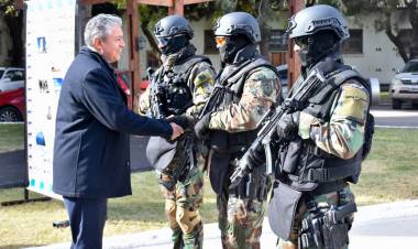 Entregaron equipamiento a la Policía por más de 1.500 millones de pesos