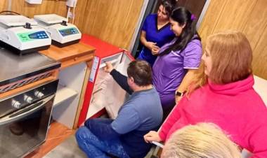 Doroschenco realizó  entrega de una heladera al servicio de Hemoterapia del Hospital Complejidad VI.