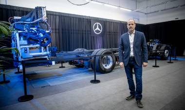 Mercedes Benz quiere conquistar el segmento de buses eléctricos en la Argentina y presenta su primer modelo al mercado