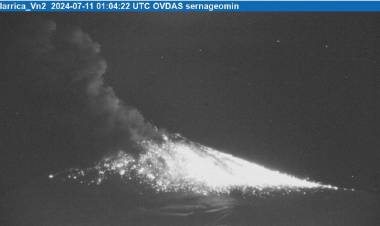 Alerta en la Patagonia por una explosión con "material sólido" del volcán Villarica