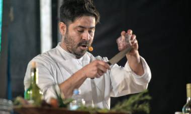 Primer Festival Gastronómico de la ciudad de Plaza Huincul 