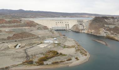 El Gobierno de Neuquén exigió a Nación el control de las hidroeléctricas