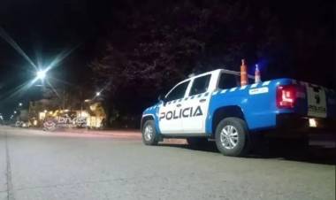 Desbarataron un kiosco narco en Plaza Huincul y demoraron a cuatro sujetos