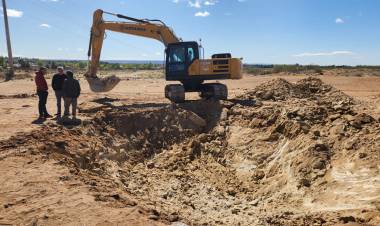 La Municipalidad de Plaza Huincul inició la construcción del reservorio de agua en la zona sur