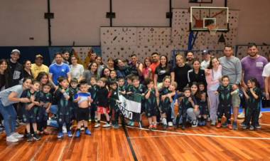 Apertura del torneo hexagonal de Baby Fútbol en Club Plaza Huincul 