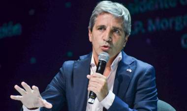 Caputo anunció que cerrará las sucursales del Banco Nación en los municipios que cobren tasas “injustificadas”