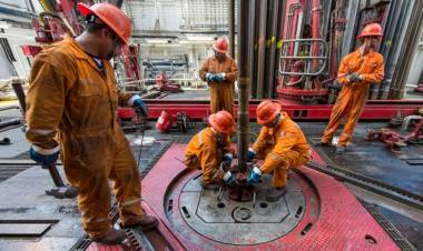 Comenzó el paro de Petroleros convocado por el sindicato