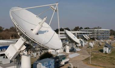 El Gobierno decidió "ampliar la oferta en telecomunicaciones": cómo afecta a Arsat y Enacom