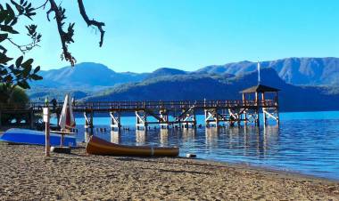 A minutos de San Martín de los Andes: cómo es la playita oculta y de aguas cristalinas ideal para desconectar