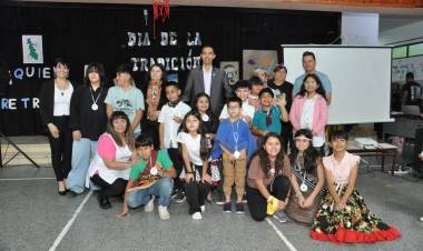 Día de la Tradición en la escuela 102 