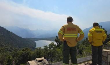 Debido a la baja visibilidad no pudieron operar los aviones hidrantes