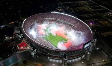 Venden paquetes con todo incluido y "apto no socios" para ver a River en el Monumental: precios y promociones