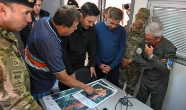 Petri supervisó el trabajo de las FFAA en los incendios de la Patagonia: “No cabe duda de que son intencionales”