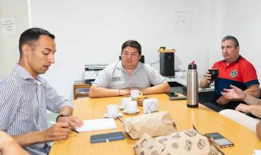 El presidente del Concejo Deliberante de Cutral Co visito el cuartel de Bombero Voluntarios de Cutral Co 