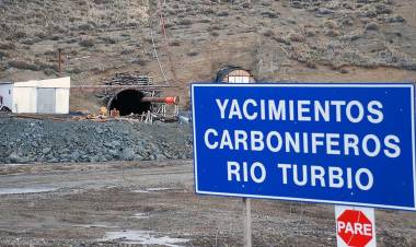 Después del Banco Nación, el Gobierno transformará en Sociedad Anónima la minera Yacimientos Carboníferos Río Turbio