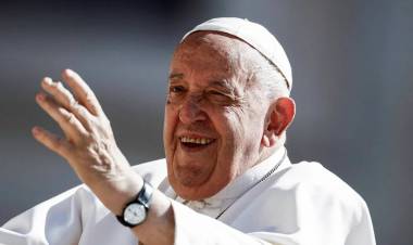 El papa Francisco sigue "estable" y festejó los 12 años de su pontificado