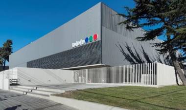 Abren una licitación para vender el principal canal de televisión de la Argentina