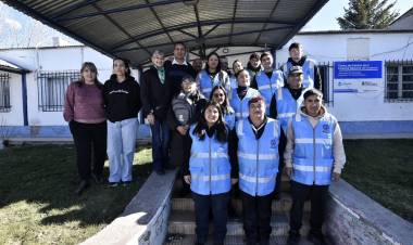 Los agentes de Tránsito Municipal de Plaza Huincul presentaron la nueva indumentaria laboral