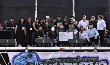 Sabor Que Une: El Evento Gastronómico Que Premió Al Mejor Guiso Elaborado En Plaza Huincul 