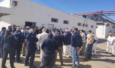 Cerró la fábrica que elaboraba yogures y postres para SanCor: unas 400 personas despedidas