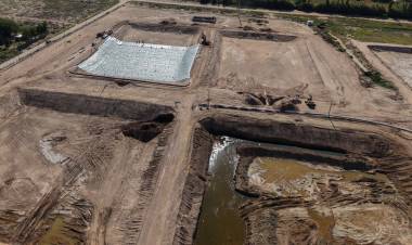 Avanza la ampliación de la planta de efluentes cloacales en Plaza Huincul