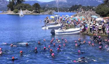 Todo listo para la edición 2026 del Cruce a Nado en el Lago Aluminé en Villa Pehuenia