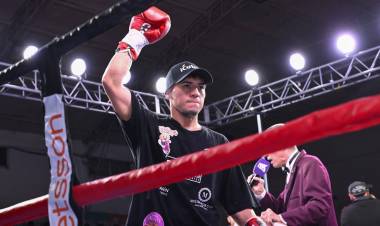 Gran Noche De Boxeo En El Gimnasio Municipal 