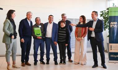 Entrega de escrituras a familias de Cutral Co y Plaza Huincul