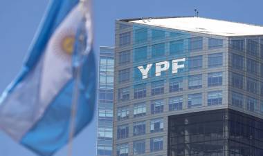 YPF implementará nueva estrategia: dividirá sus acciones para seducir a nuevos inversores