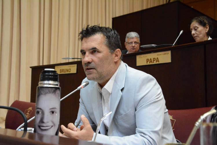 La Recesión y las decisiones de Milei provocan una fuerte caída en las transferencias que recibe Neuquén