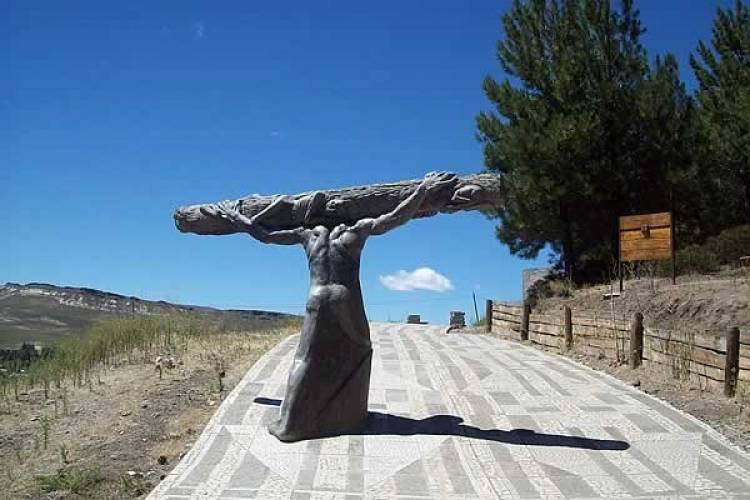 Junín de los Andes celebra el Vía Christi en Semana Santa: 