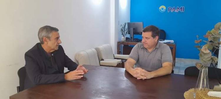 El Concejal Fernando Doroschenco se reunio en la Ciudad de NeuquéncCon el Director Ejecutivo del PAMI Dr. Landeiro Mario Valentin.