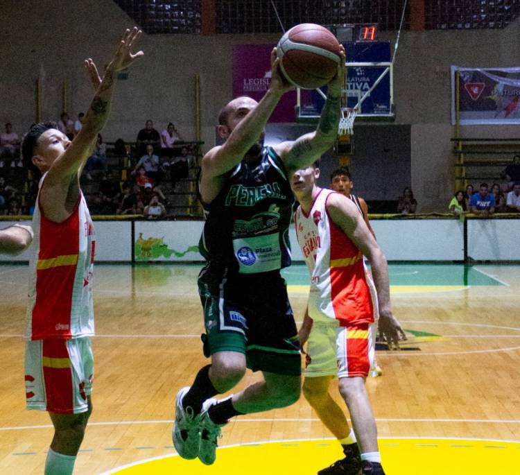 Perfora no pudo frente a Centro Español en Plaza Huincul