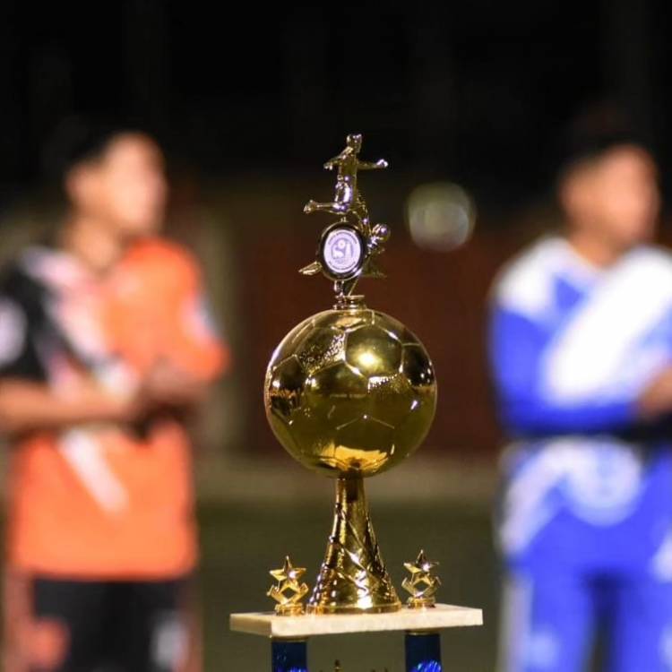 Los clubes Petrolero Argentino y Rivadavia disputaron la copa Aniversario Ciudad de Plaza Huincul 