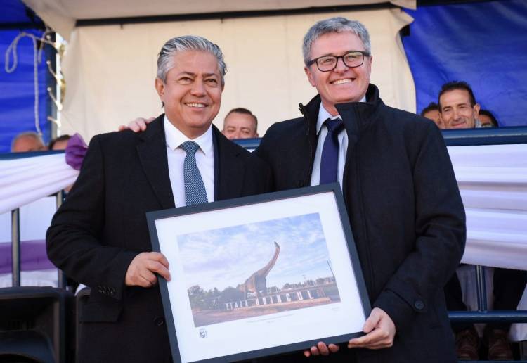 En el 58 aniversario de Plaza Huincul, el intendente Larraza llamó a la unidad y el trabajo en conjunto "por la ciudad que merecemos" 