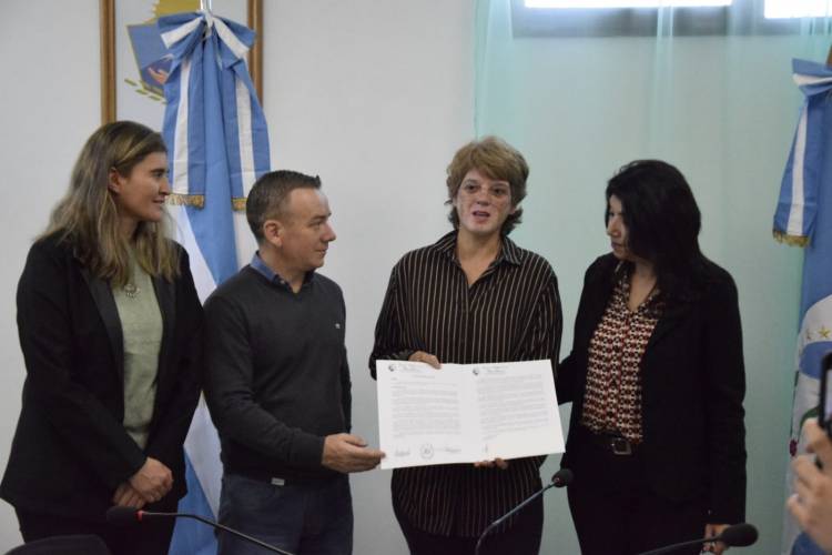 El Concejo declaró de  Interés Cultural la Revista digital Acuarela