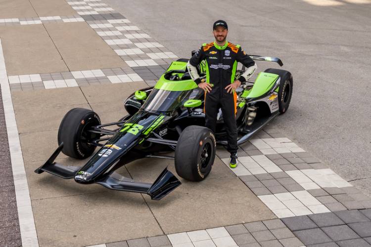 Agustín Canapino afirmó que continuará bajo el ala del equipo Juncos Hollinger Racing de IndyCar 