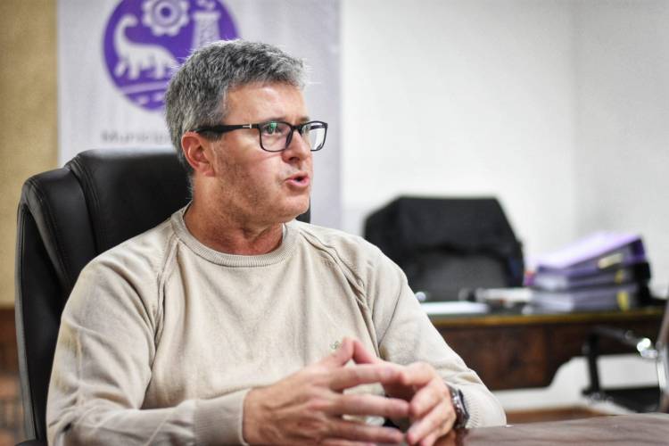 Plaza Huincul avanza en la extensión de gas en zona norte: "Estamos próximos a cubrir en su totalidad a dos barrios"