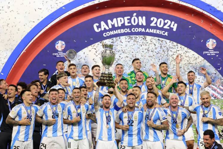 Echaron al funcionario que pidió que Messi se disculpara con Francia