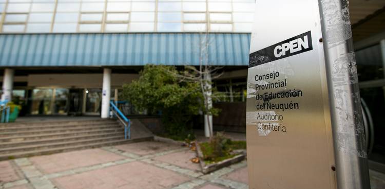 Descuentos por paro: guardia especial por incumplimiento de directores