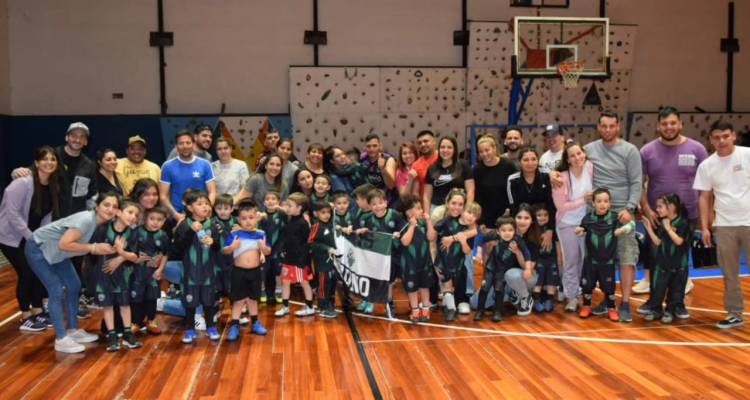 Apertura del torneo hexagonal de Baby Fútbol en Club Plaza Huincul 