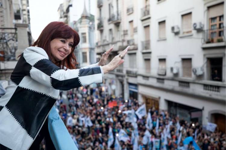 Los Peronistas Neuquinos apoyamos a Cristina Kirchner en la Conducción del Partido Justicialista Nacional